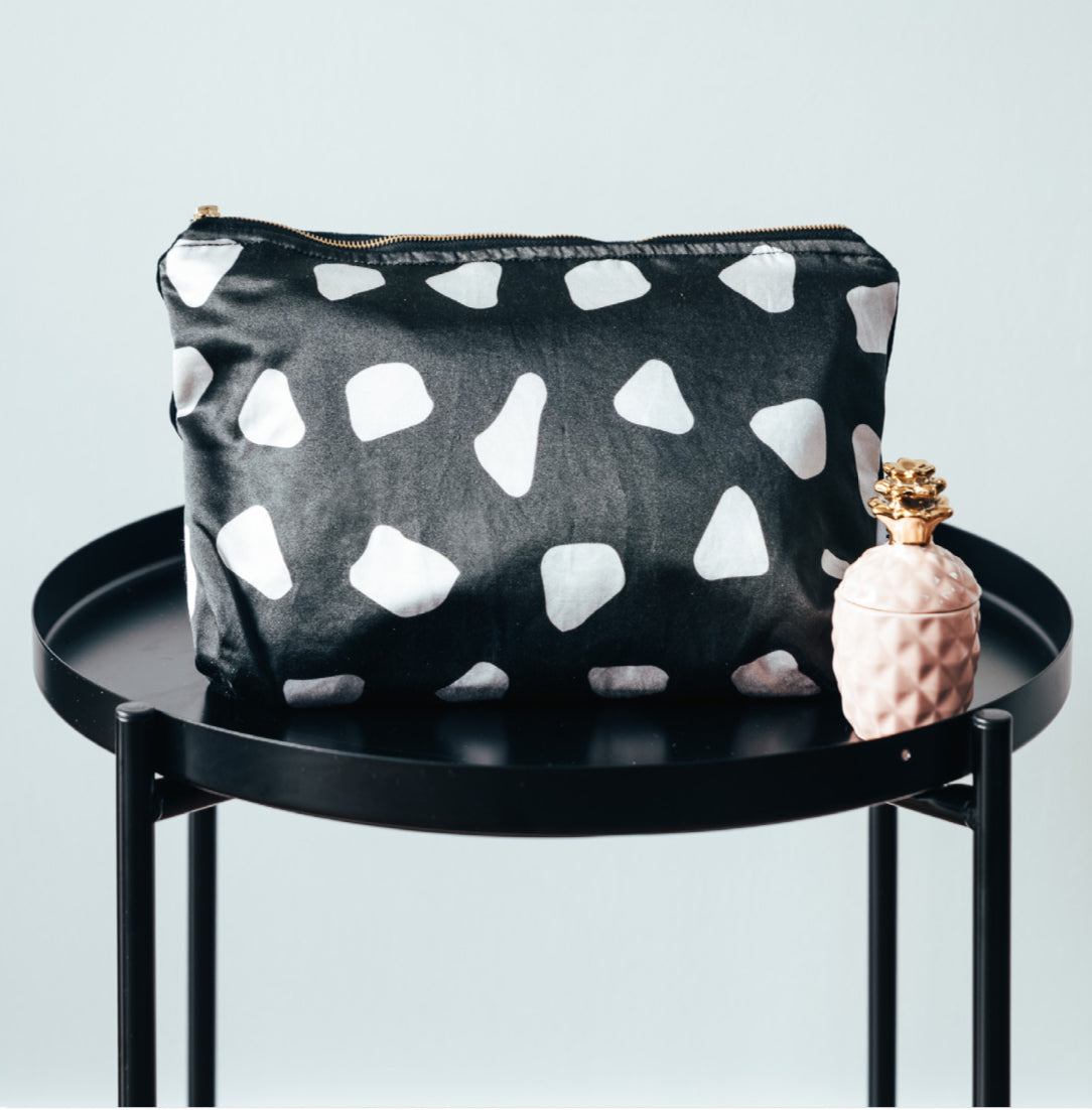 Monochrome Speckles | Silk Washbag (Unisex)