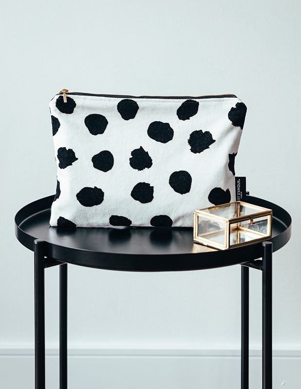 Monochrome Dots | Washbag (Unisex)